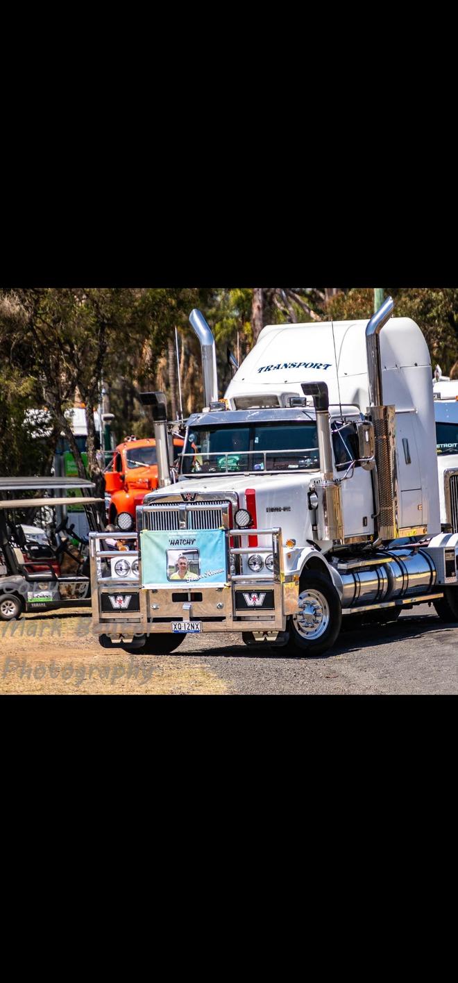 WESTERN STAR LIGHTS ON THE HILL